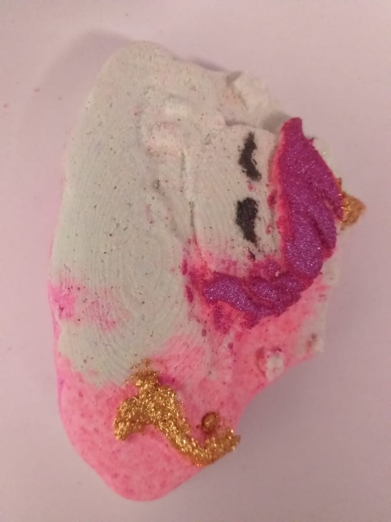 Unicorn on the cloud bath bomb 3