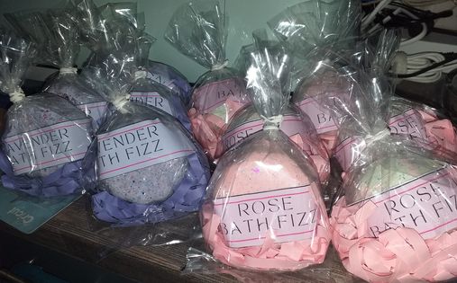Lavender and Rose Bath bombs R20 each